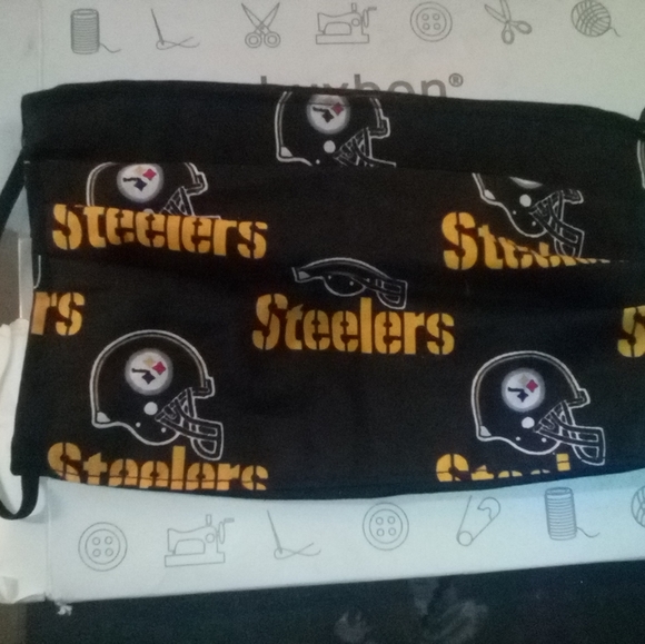 Set of 3 NFL face masks - Picture 2 of 2